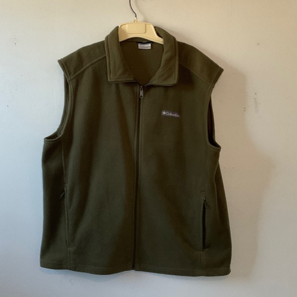 Columbia Other - Columbia Men's Olive Zip-Up Vest